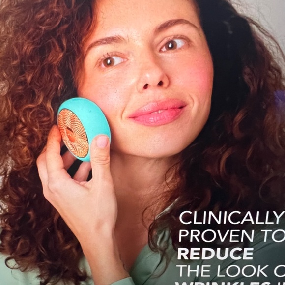 New Foreo UFO 2 and UFO Activated Masks - Picture 7 of 9